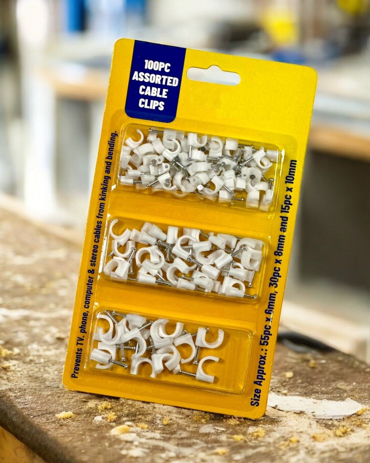 200 Pack White CABLE CLIPS 3 Assorted Sizes Wall Tacks Wire Cord Detangle Clamp