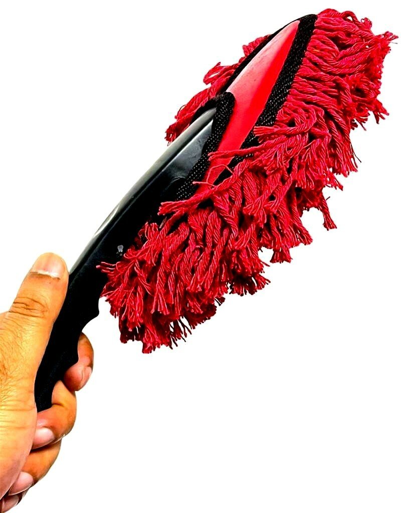 TRADITIONAL CAR CLEANING DUST BRUSH DUSTER / SOFT COTTON PILE / PLASTIC HANDLE