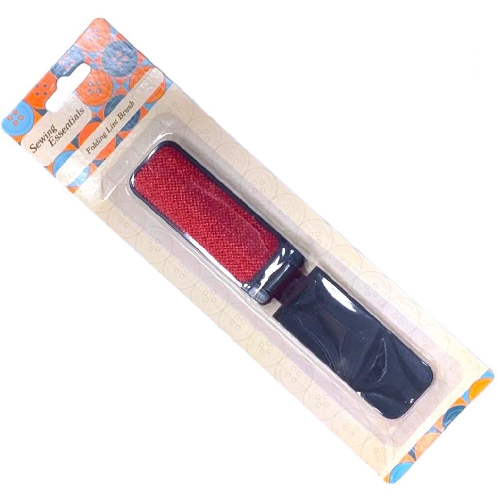 FOLDABLE MAGIC CLOTHES BRUSH/ LINT REMOVER TO CLEAN -REMOVE PET HAIR/FLUFF